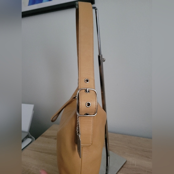 Vintage Coach Legacy Slim Convertible Leather Purse - Picture 4 of 10